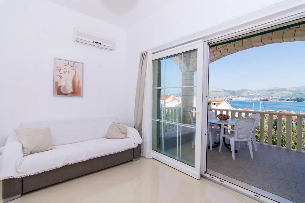Apartmani Juric Trogir