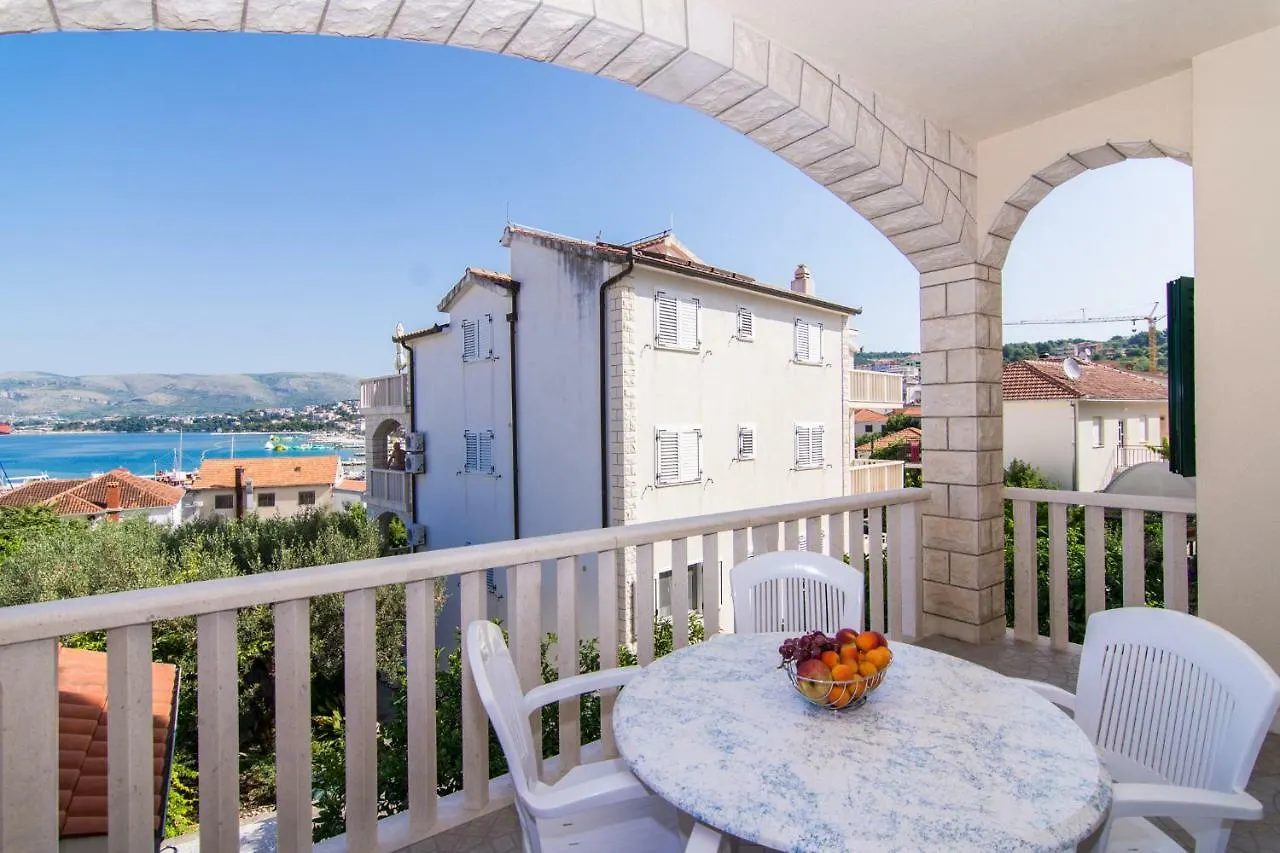 Apartmani Juric Trogir 0*,