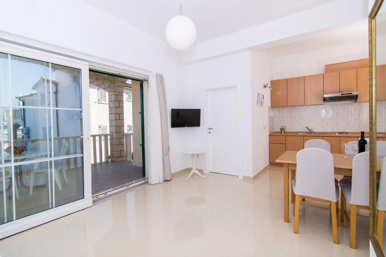 Apartmani Juric Trogir