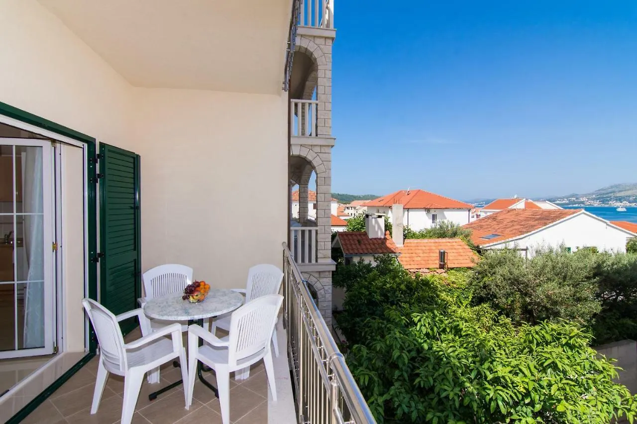 Apartmani Juric Trogir 0*,