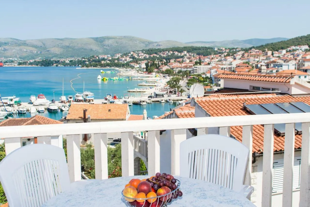 Apartmani Juric Trogir