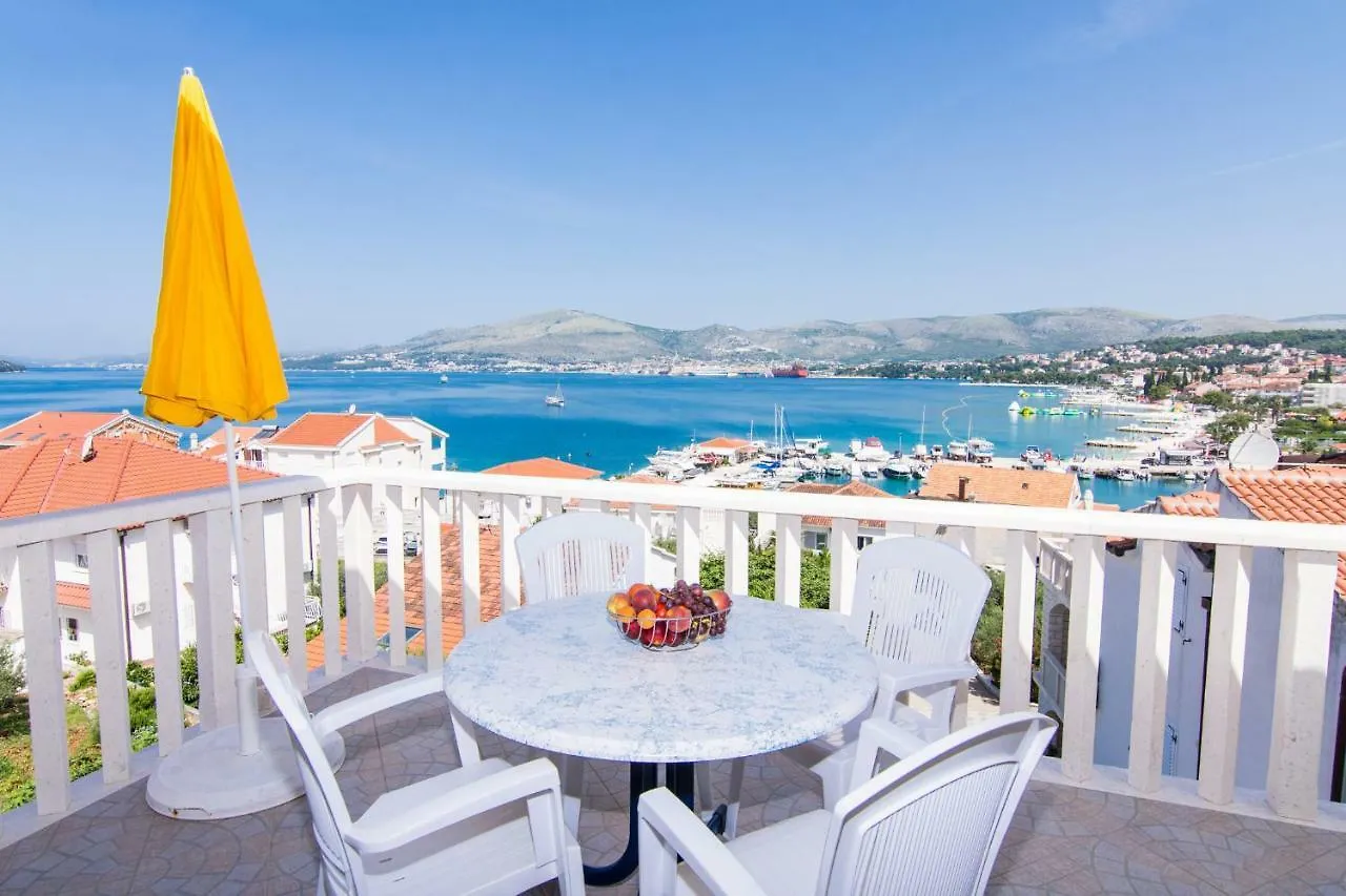 Apartmani Juric Trogir